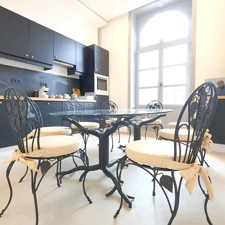 Jade - La Maison De La Duchesse De La Valliere - Parking Privé Pensión Mons